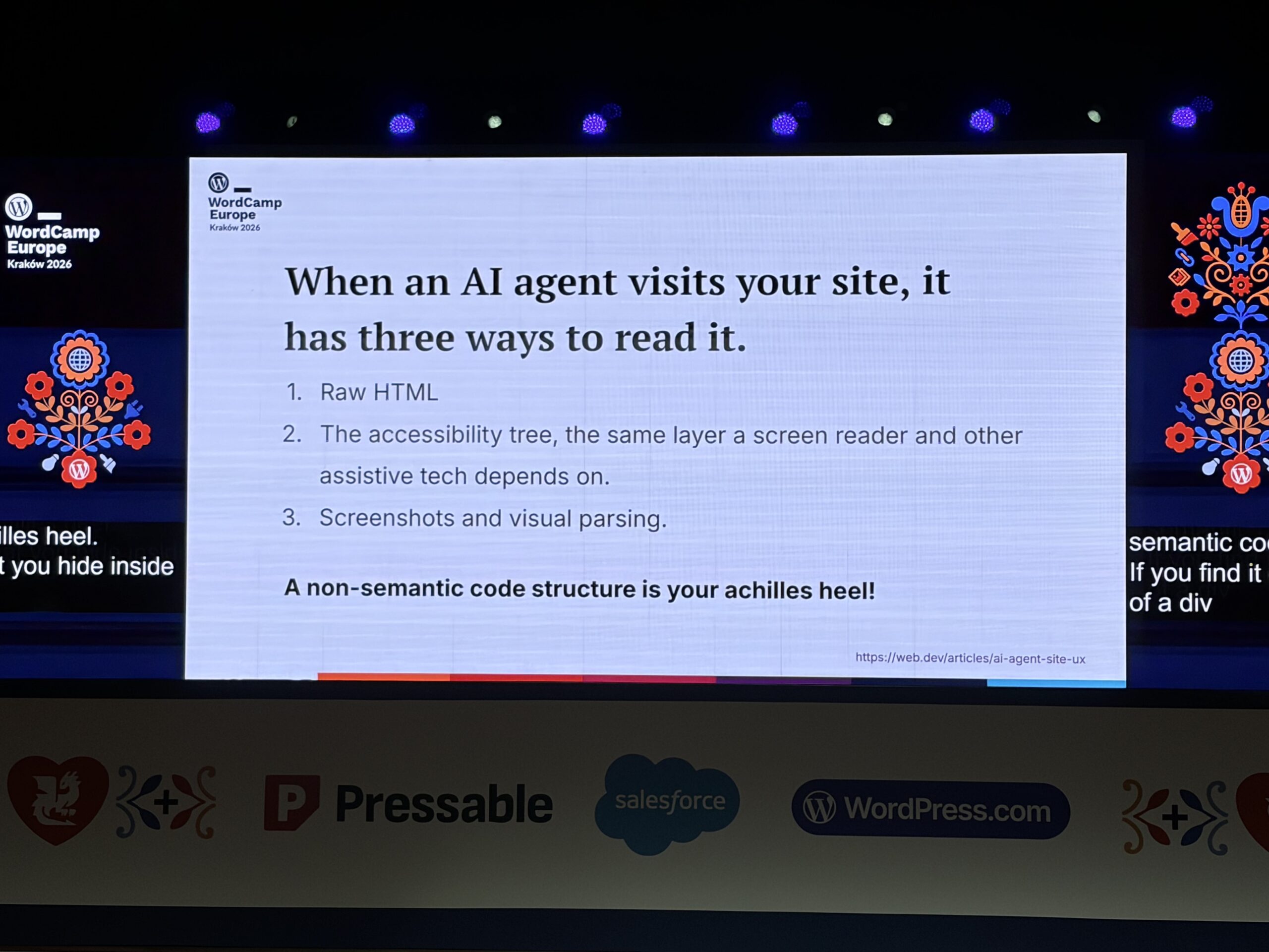 AI agents citesc site-ul - Raw HTML accessibility tree screenshots WCEU 2026
